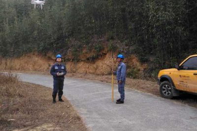 南方電網廣東肇慶供電局電“醫生”為線路設備“體檢”