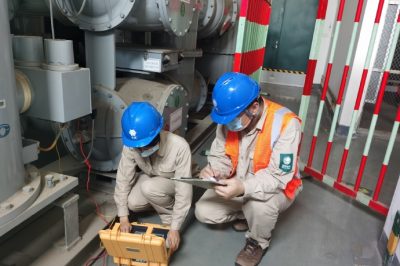 聚寶變進(jìn)行避雷器和接地網(wǎng)試驗(yàn)工作